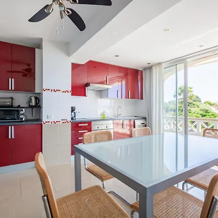 Beachfront Dos Aveiros *