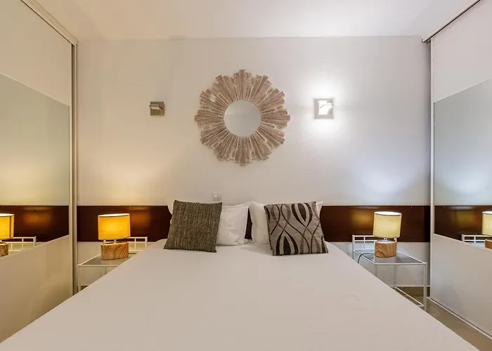 Beachfront Dos Aveiros البوفيرا