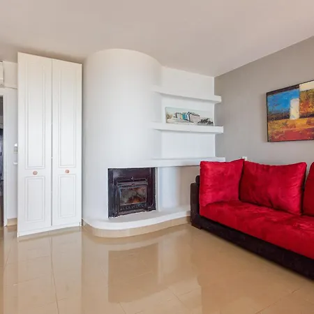 Beachfront Dos Aveiros Αλμπουφέιρα